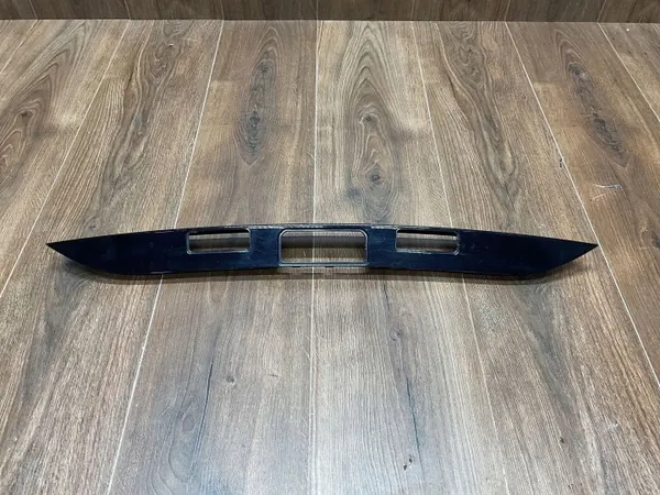 Feu de plaque Porsche Cayenne OEM 9Y0827574A image 2