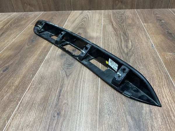 Feu de plaque Porsche Cayenne OEM 9Y0827574A image 7
