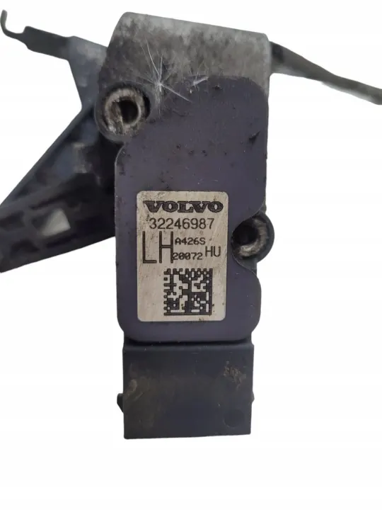 Volvo XC90 2018 Niveausensor Hinterluftfederung OEM 32246987 image 3