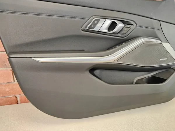 OEM 9462605 Voorlinker Deurbekleding Zwart BMW image 10