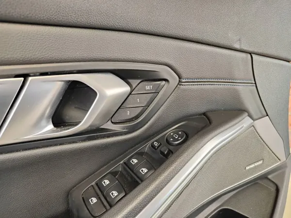 OEM 9462605 Voorlinker Deurbekleding Zwart BMW image 3