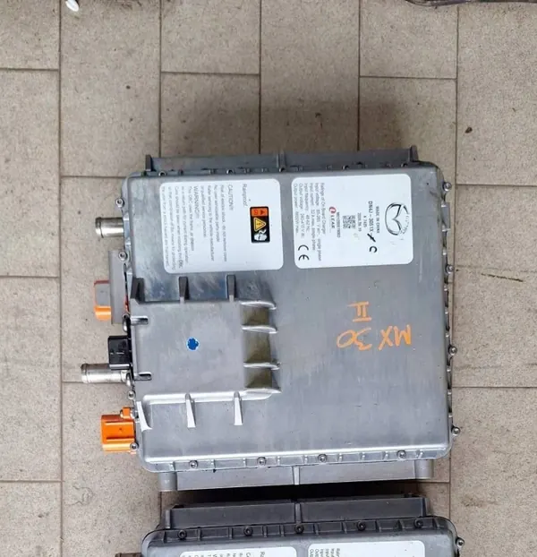 Mazda MX-30 HEV/EV Traktionsbatterie OEM DN4J3051XC image 2