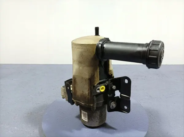 CITROEN C4 Styrpump 9657613480 image 2