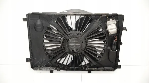 Koelventilator OEM 360149535 Mercedes W204 2007-2011 image 7