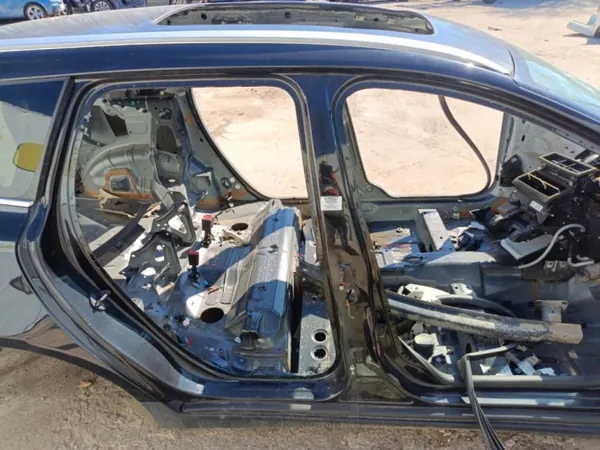 Pilar quarto direito Volvo XC60 I OEM Wrakowisko-19557- image 2