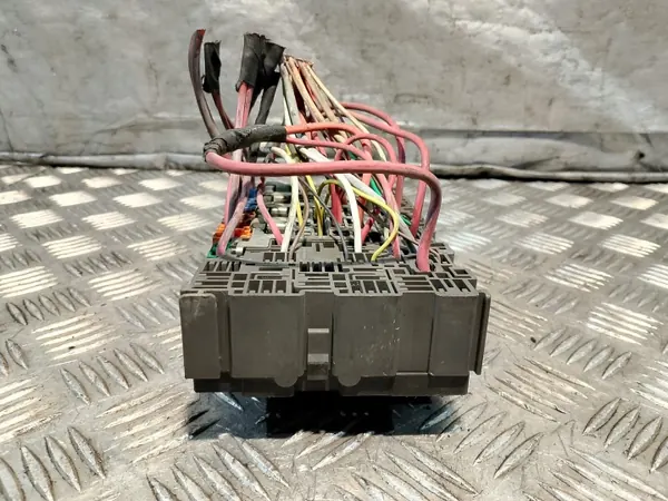 Sulakekaappi OEM SKRZYNKA Z BEZPIECZNIKAMI Renault Espace IV image 4