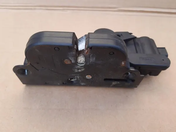 Tailgate Lock Mercedes Vito W639 A6397401635 image 2