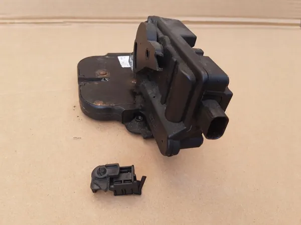 Tailgate Lock Mercedes Vito W639 A6397401635 image 4