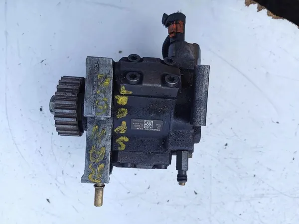 PEUGEOT 407 2.7HDI Brandstofpomp 4S7Q-9B395-AK image 3