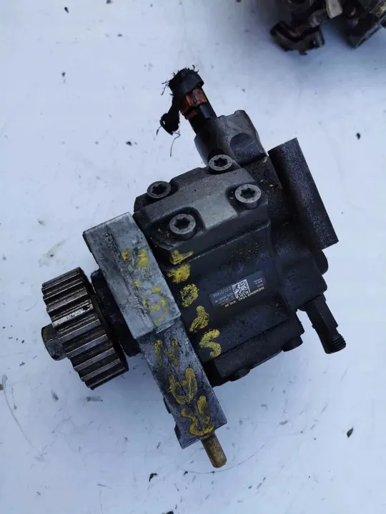 PEUGEOT 407 2.7HDI Brandstofpomp 4S7Q-9B395-AK image 5