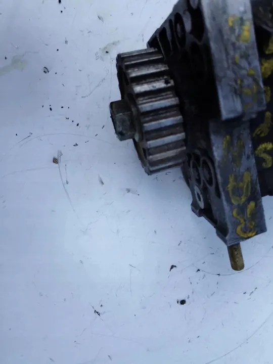 PEUGEOT 407 2.7HDI Brandstofpomp 4S7Q-9B395-AK image 7