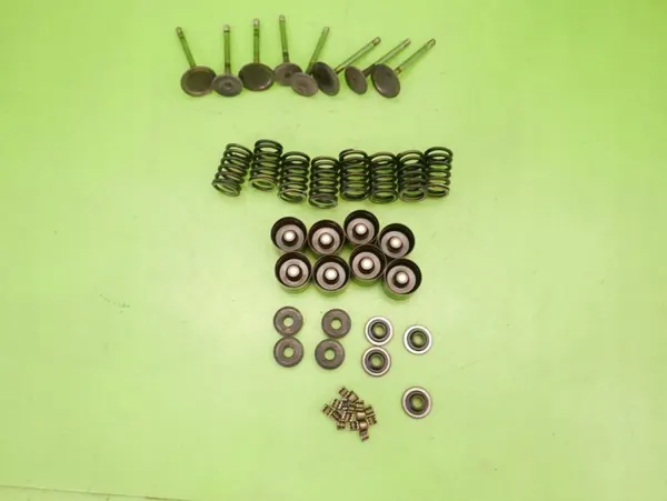 Tapa de válvulas OEM 8473222646 Audi A3 8L 1.6 image 3