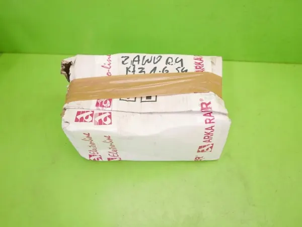 Tapa de válvulas OEM 8473222646 Audi A3 8L 1.6 image 4