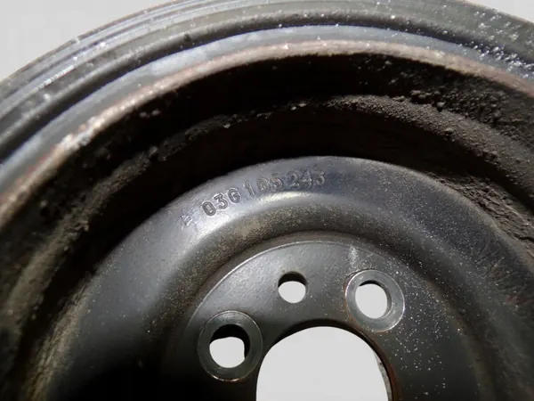 Polea correa auxiliar OEM 03G105243 Skoda Octavia III image 3