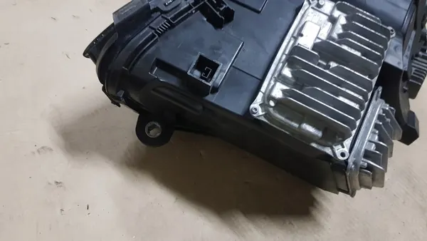 MERCEDES 205 C FULL LED LAMP LINKS OEM 2059068701 image 10