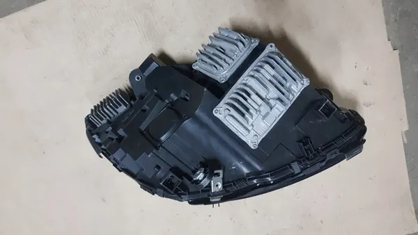 MERCEDES 205 C FULL LED LAMP LINKS OEM 2059068701 image 3