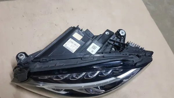 MERCEDES 205 C FULL LED LAMP LINKS OEM 2059068701 image 7