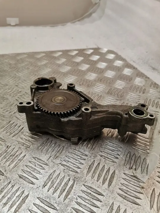 Oljepump UTO30288 för Jeep Grand Cherokee 2014 image 3