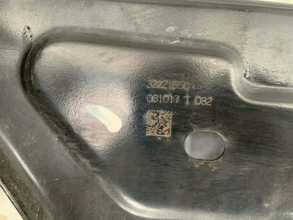 Volvo V60 II takaperävetokoukku OEM 32221650 image 5