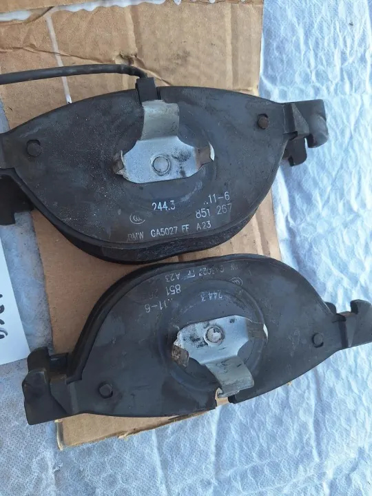 Pastilhas de travão OEM 34116851269 com sensores - Usadas image 3