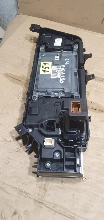 Cadre écran navigation OEM 98011193XU Citroen C4 Picasso image 3
