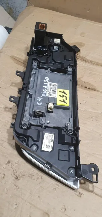 Cadre écran navigation OEM 98011193XU Citroen C4 Picasso image 4