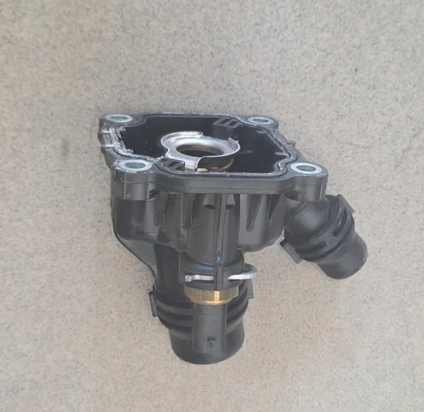 Carcaça do termostato Volvo XC90 XC60 V90 S90 2.0D image 2