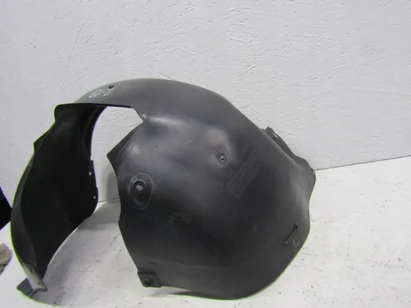 VW Golf VI Left Wheel Arch 5K0805977 image 4