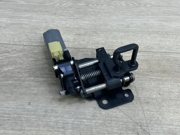 Bakre höger sitsmotor OEM 97188631601S Porsche Panamera image 7