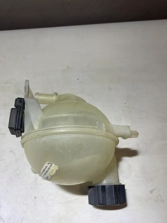 Uitzettank Peugeot 308 OEM PSA9646902580 image 4