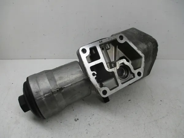 Audi A4 B8 A5 07-14 Olje Filterhus 038117021C image 3