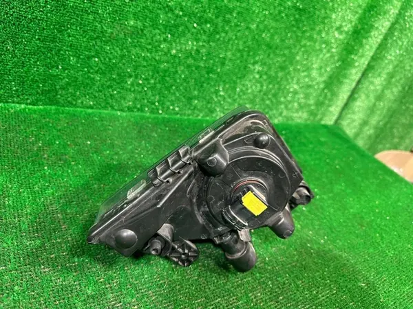 Farol Halógeno Seat Ibiza V Esquerdo Frontal Europa 6F0941701A image 6