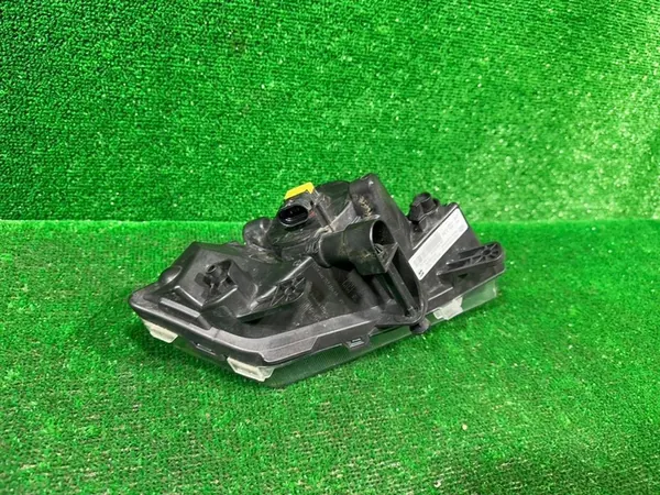 Farol Halógeno Seat Ibiza V Esquerdo Frontal Europa 6F0941701A image 9