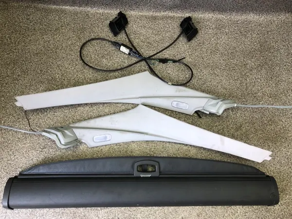 Mercedes W211 Bagageutrymmes Rullgardin OEM A2118203942 image 3
