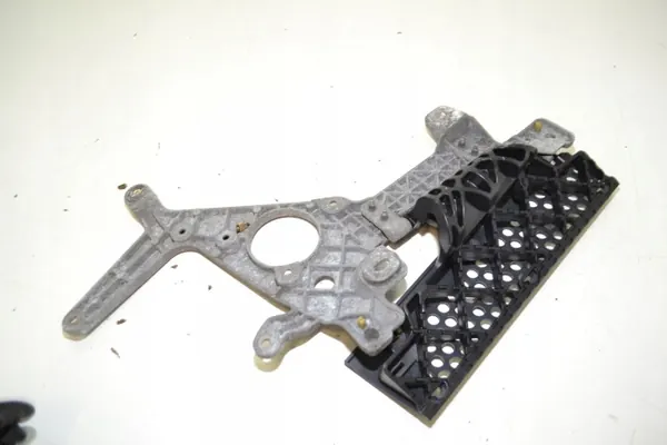 Couvercle de marche Mercedes Actros MP4 OEM A9608850845 image 3