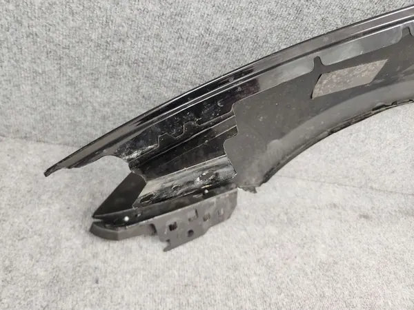 Fram Höger Skärm - Maserati Ghibli 2013- image 10