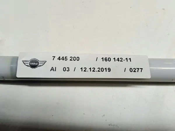 OEM 7445200S7 Höger bakluckaktuator för Mini image 3