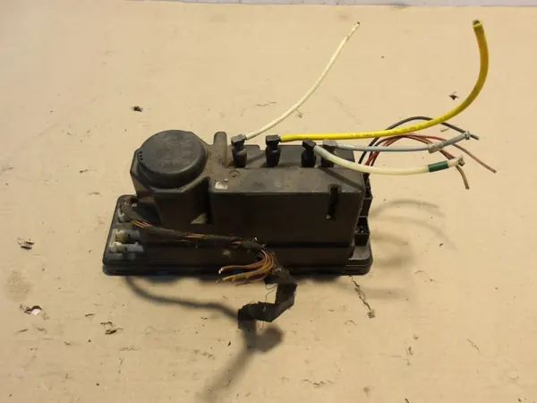 Mercedes-Benz centrale sluitpomp OEM 2108000648 image 3