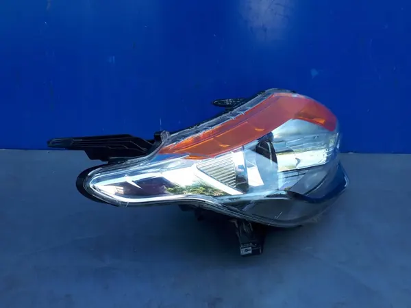 Faros derecho Mitsubishi L200 2015-2019 image 3