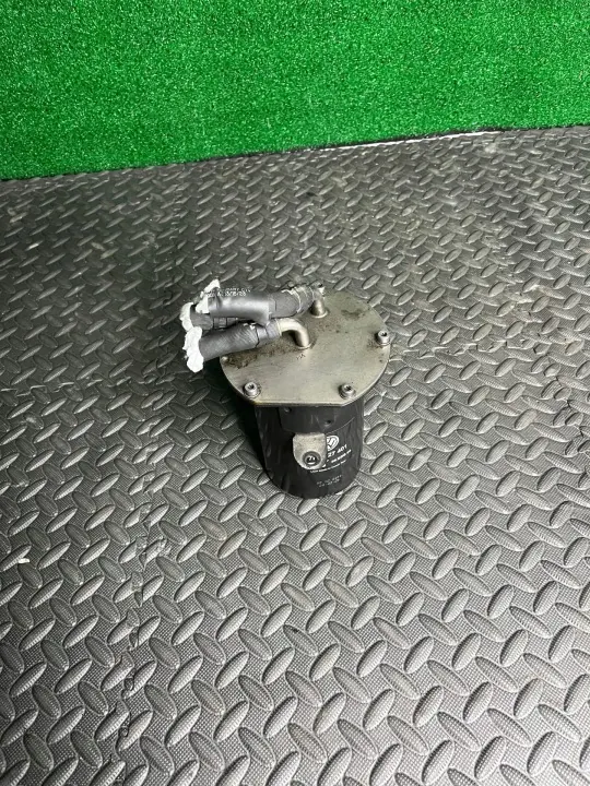 Bränslefilterhus Porsche OEM 7P6127401 - Begagnad image 2
