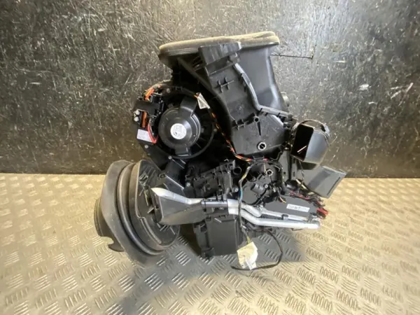 Boîtier de soufflante BMW OEM 9871296-04 Occasion image 3