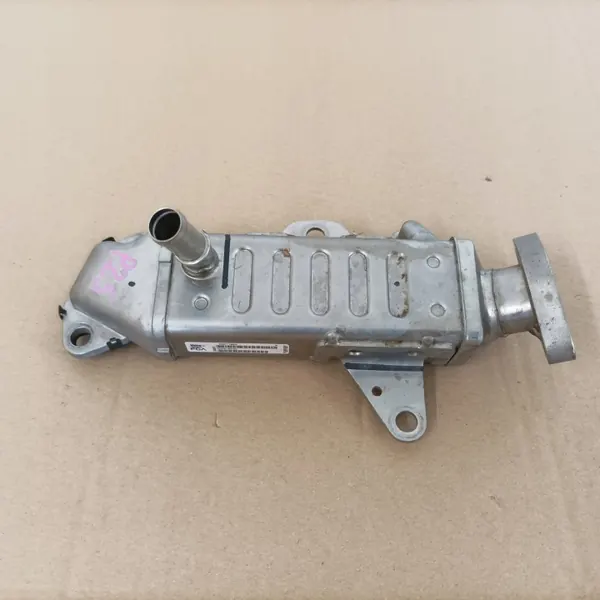 Refroidisseur EGR OEM 05281546AA pour Jeep Wrangler JL 2.0T image 2