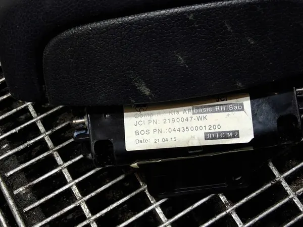 Accoudoir console KIA Ceed OEM 2190047WK - Occasion image 7