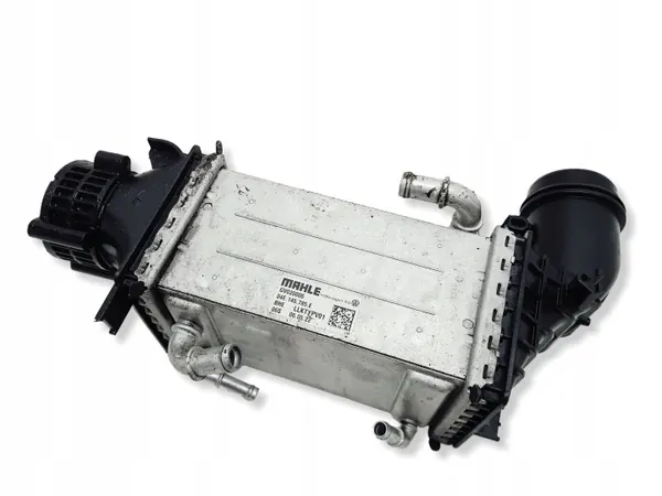 VW OE 04E145785E Intercooler image 3