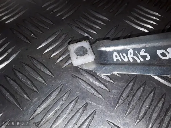 Régulateur de vitre OEM 8571035180 pour Toyota Prius 2006 image 6