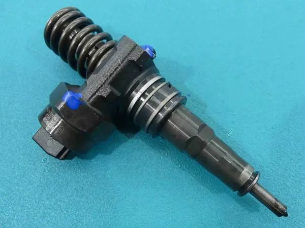 Begagnad bränslepump OEM 0414720029 038130073AC image 2