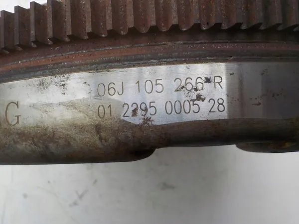 AUDI Q3 2.0 TFSI Volante Duplo 06J105266R image 5