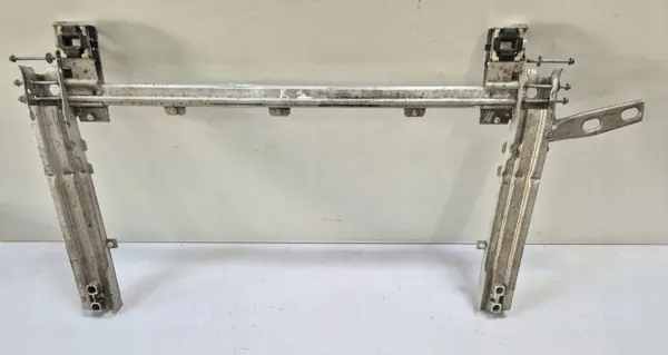 Untere Kühlerstützstrebe OEM BMW F39 F40 F45 F48 image 2