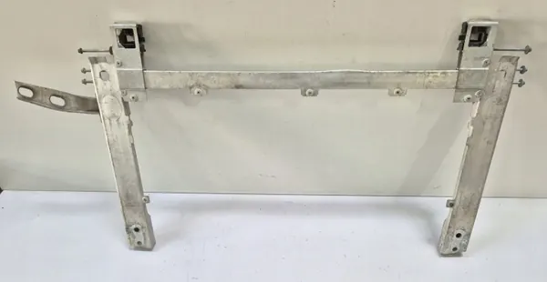 Untere Kühlerstützstrebe OEM BMW F39 F40 F45 F48 image 5