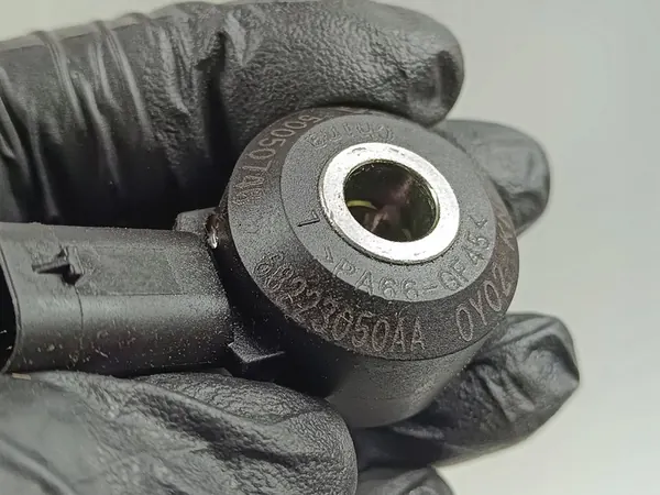 Sensor de batida Jeep Wrangler 2022 68223050AA image 4